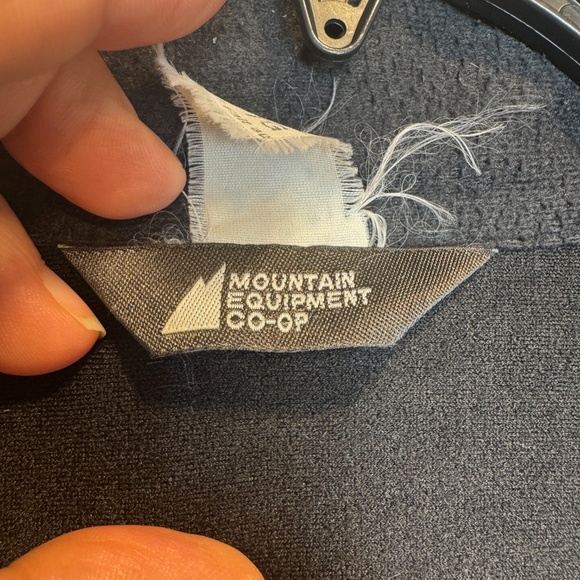 MEC Jacket Mens Size XL Green Black Windbreaker Gorpcore Hiking Lightly Lined - Picture 5 of 15